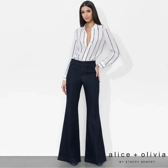 Alice + Olivia **NWT** The Trouser Flared Jean in Dark Rinse Denim